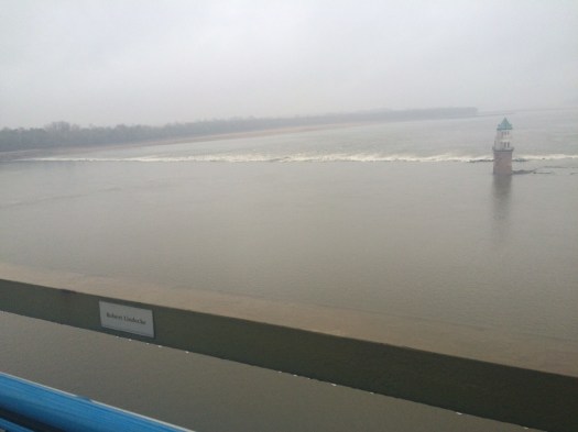 1.1445976889.view-south-from-chain-of-lakes-bridge